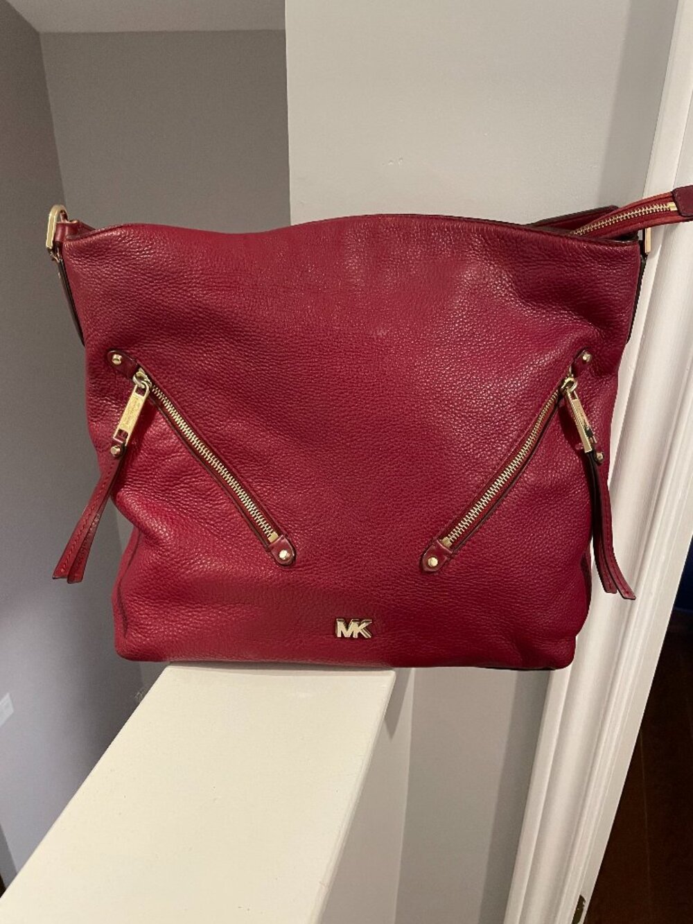 Authentic Michael Kors Leather Shoulder Bag